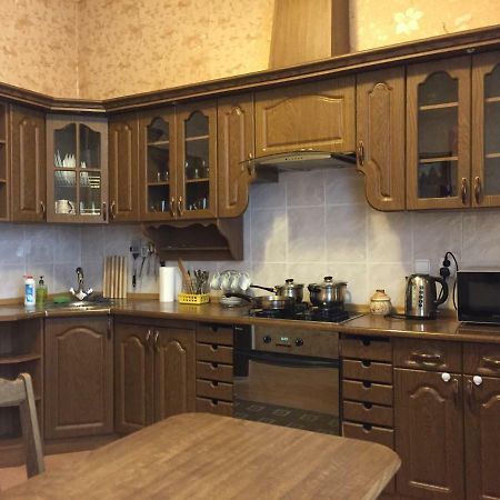 Затишна Квартира В Центрі Міста Ternopil Ngoại thất bức ảnh