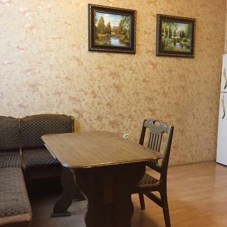 Затишна Квартира В Центрі Міста Ternopil Ngoại thất bức ảnh